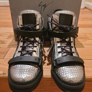 MARKED DOWN!! GIUSEPPE ZANOTTI LONDON PYRAMID SNEAKERS